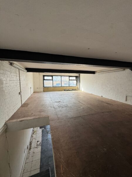 Ilford Lane - IG1 2LT