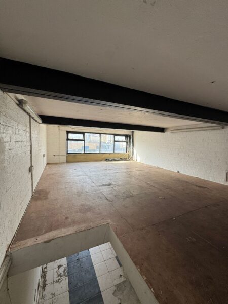 Ilford Lane - IG1 2LT