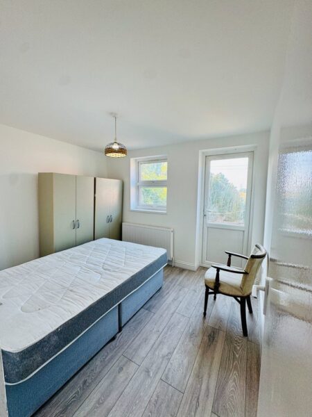 Stow Crescent , Walthamstow