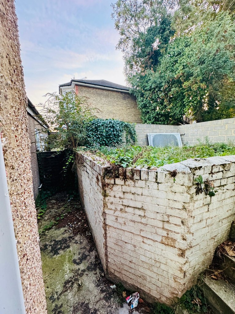 The Drive, Ilford IG1 3EY