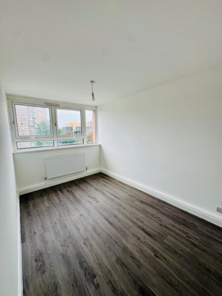 Brabazon St, London E14 6BL
