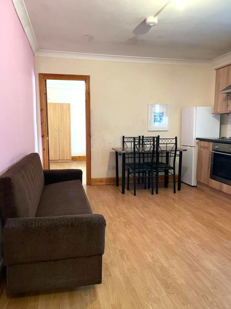 Hoe Street London E17 9AA