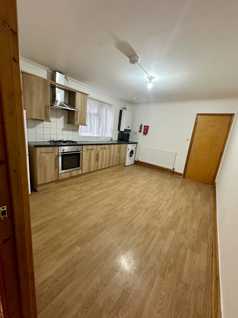 Hoe Street London E17 9AA