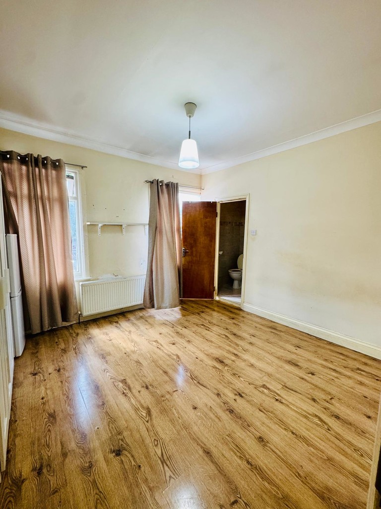 Hoe Street Walthamstow E17 9AP