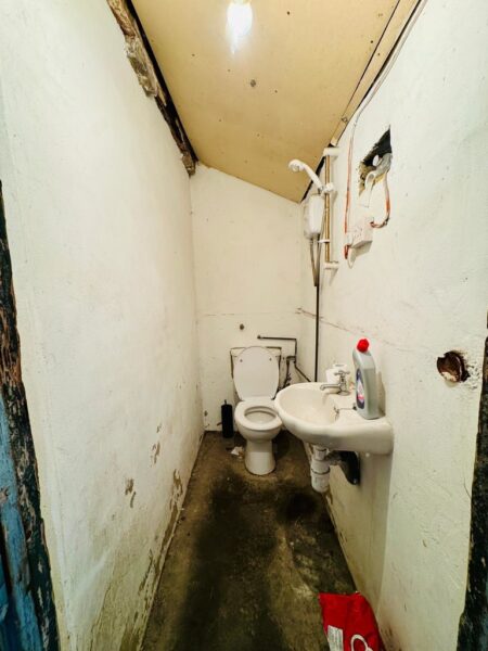 Lea Bridge Road, E10 7NE