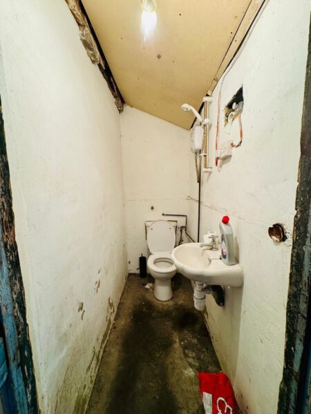 Lea Bridge Road, E10 7NE