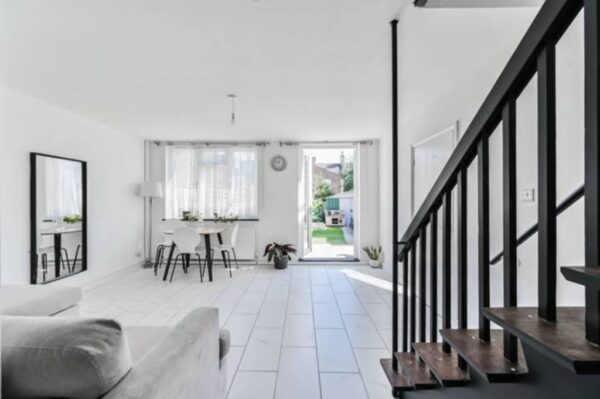 Evelyn Road, E17 9HE