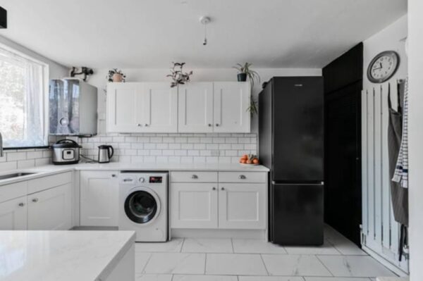 Evelyn Road, E17 9HE