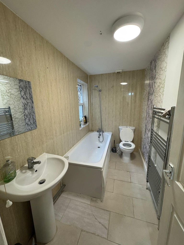 638B Lea Bridge Road Leyton