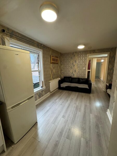 638B Lea Bridge Road Leyton